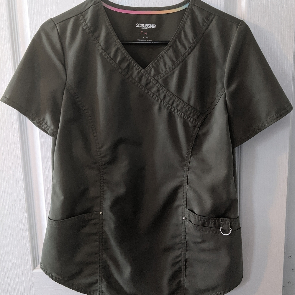 Ladies scrub shirt